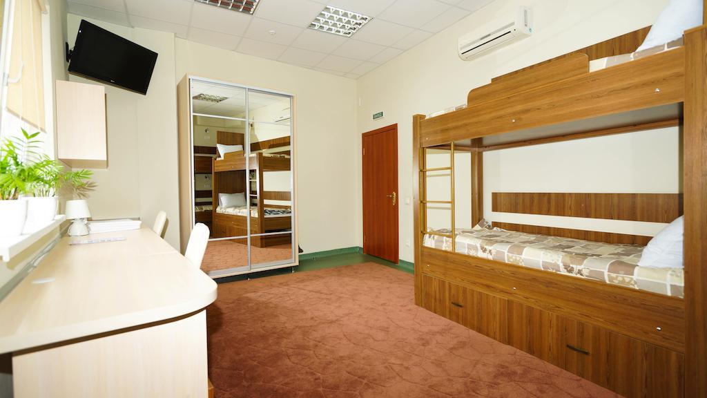 City Hostel Panorama Uschhorod Zimmer foto
